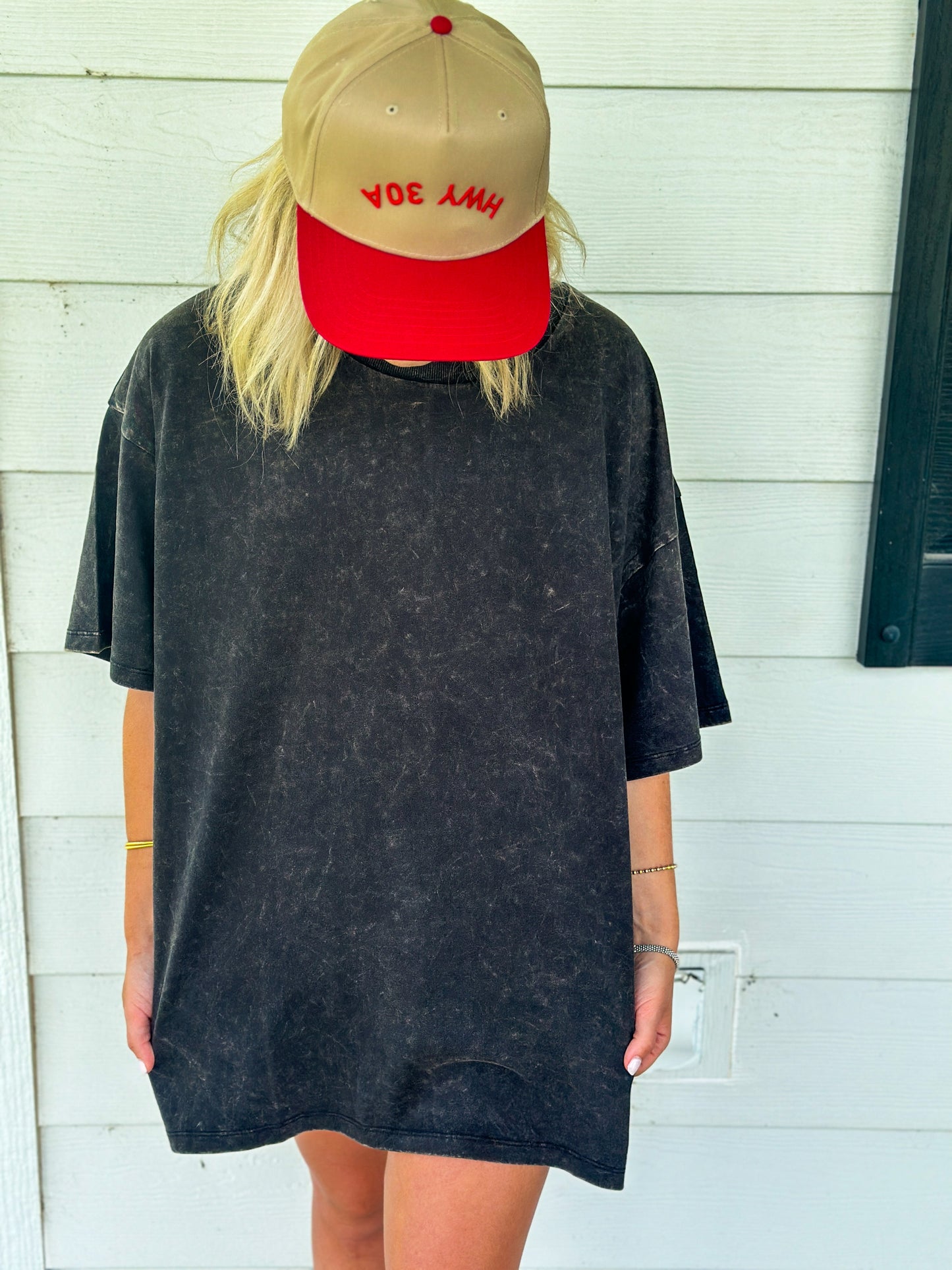 Twisted Tee// Acid Washed